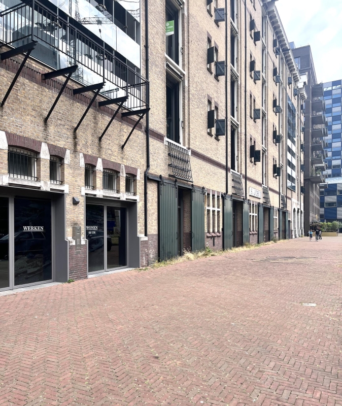 <span>Rotterdam</span>Lloydstraat 102