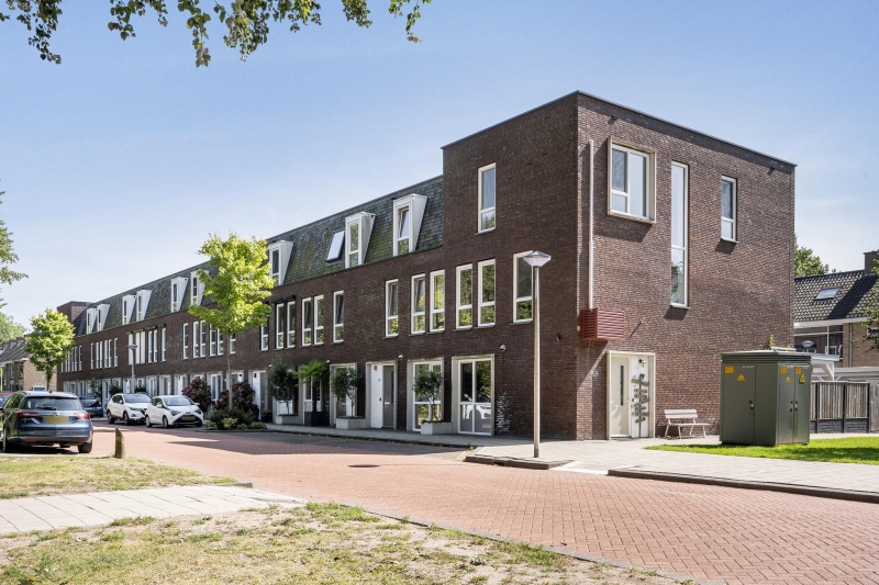 <span>Spijkenisse</span>Leliestraat 60