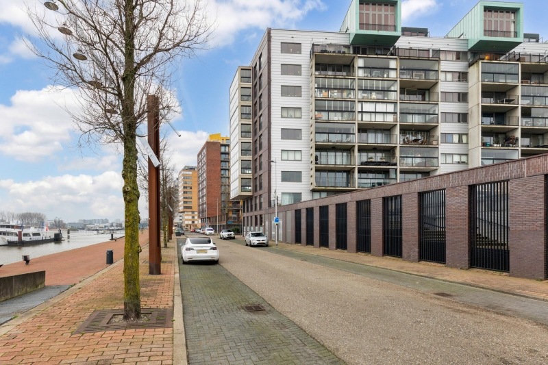 <span>Rotterdam</span>Bas Paauwestraat 52